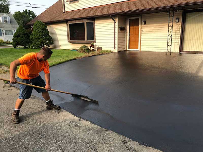 Asphalt Driveway Sealcoating